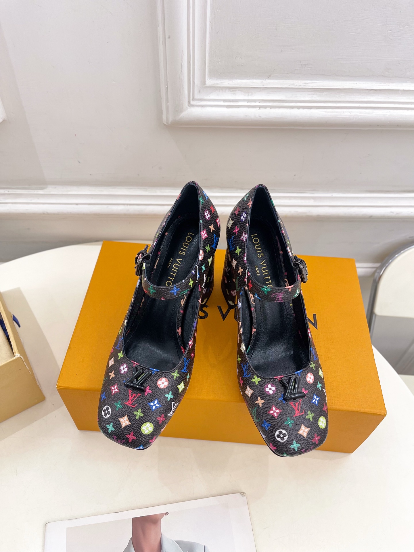 Women's high heels